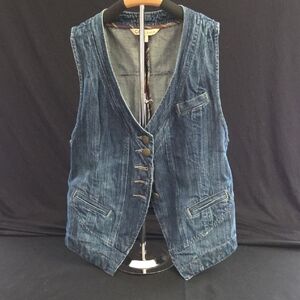 CAbi Jeans Denim Button-Up Vest in Washed Blue M
